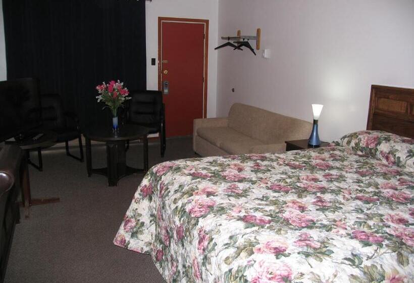 חדר סטנדרט, Seven Oakes Motel