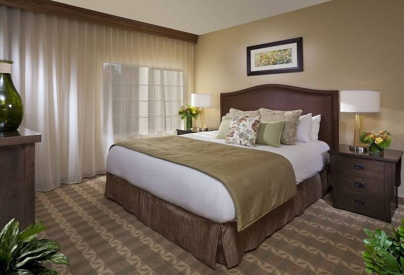 Вилла 2 Спальни, Hyatt Vacation Club At The Welk, San Diego
