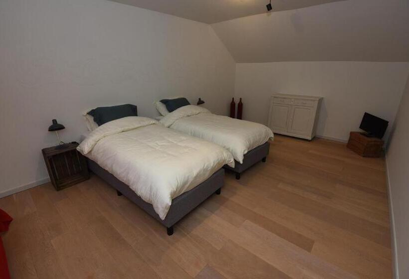 家庭套房, B&b T Burreken