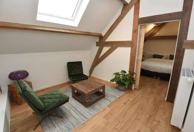 חדר משפחתי דלוקס, B&b  T Burreken
