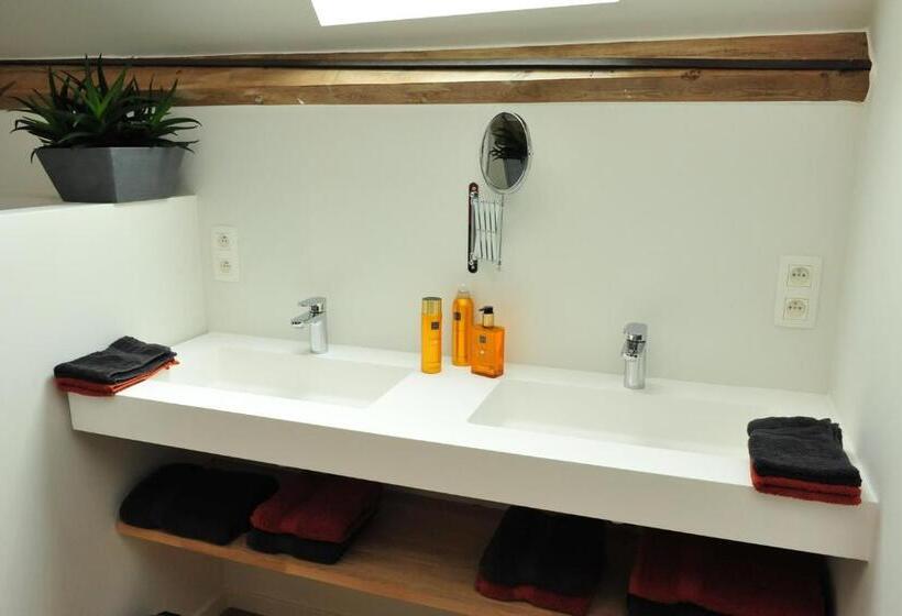 豪华家庭房间, B&b T Burreken