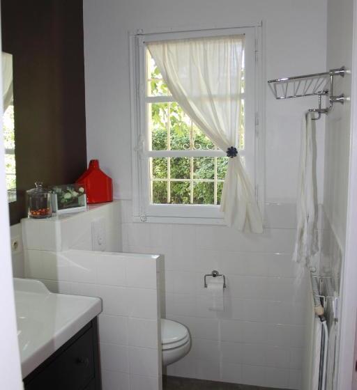 جناح مزود بتراس, La Bousquatière