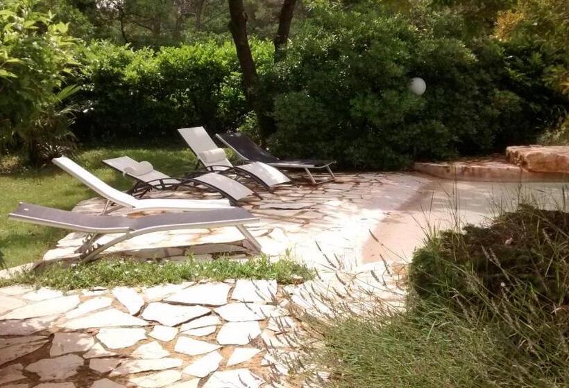 ２ベッドルームアパートメント, La Bousquatière