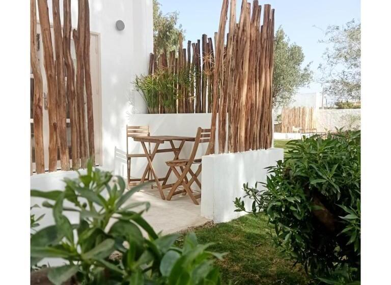 اتاق استاندارد با تراس, Villa Nour