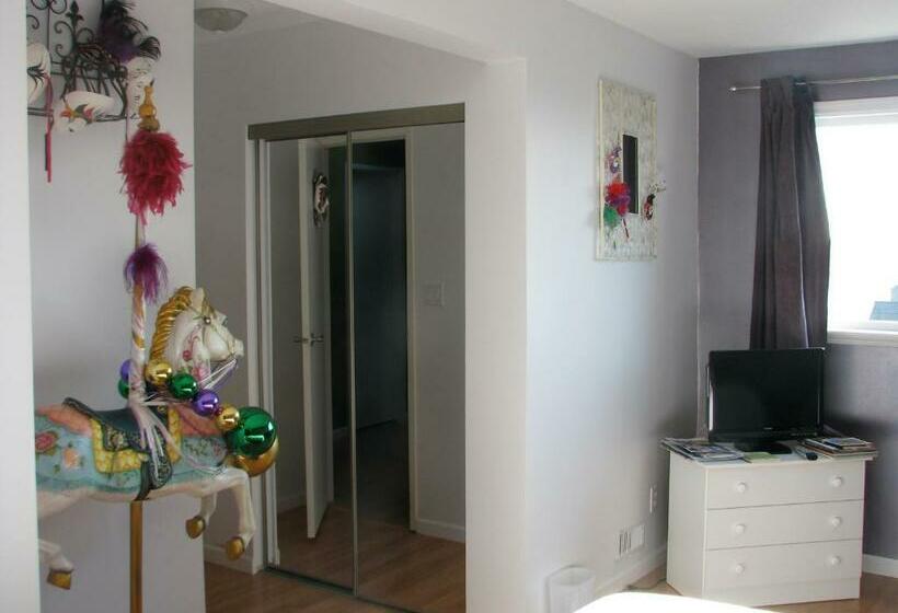 חדר סטנדרט חדר אמבטיה משותף, Fireflies Bed & Breakfast