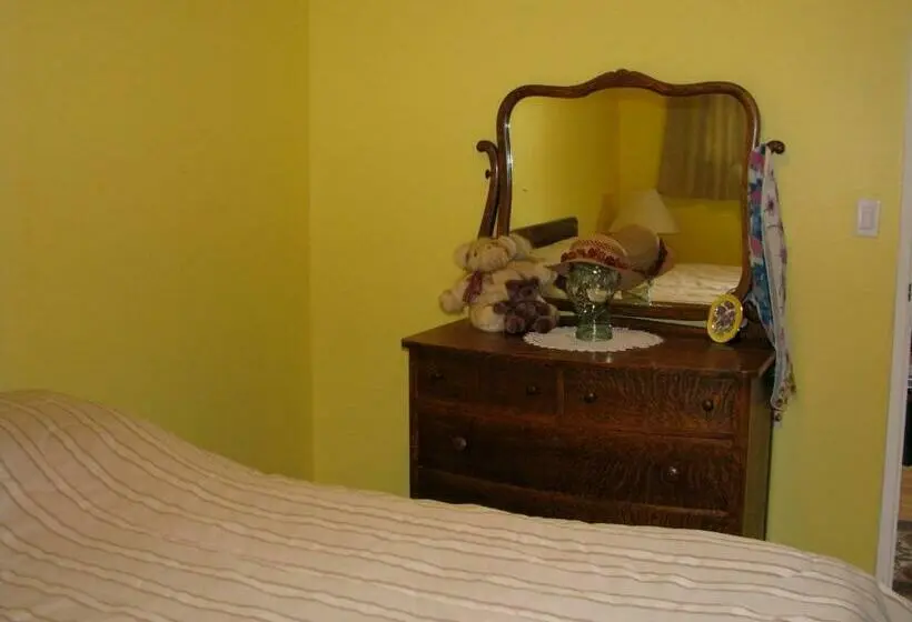スタンダードルーム, Fireflies Bed & Breakfast