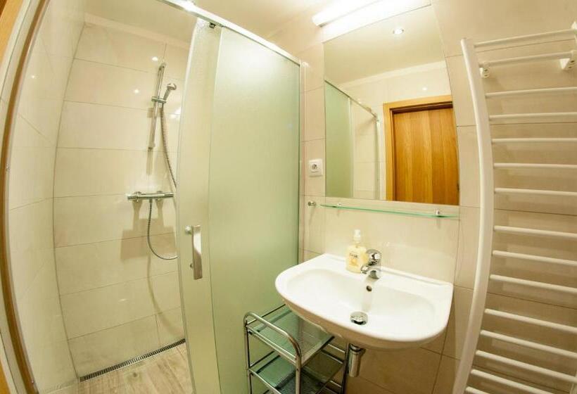 2 Bedrooms Apartment City View, Chata Anděl