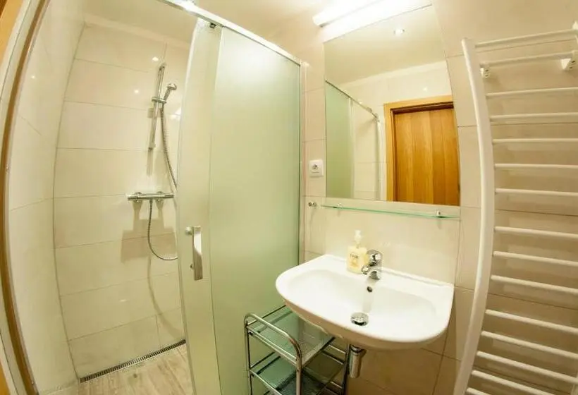 2 Bedrooms Apartment City View, Chata Anděl