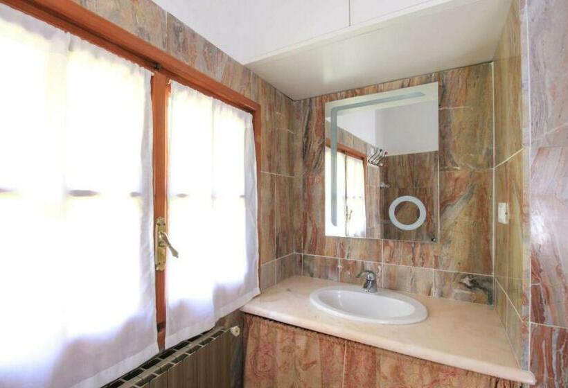 آپارتمان 1 خوابه با تراس, La Nave