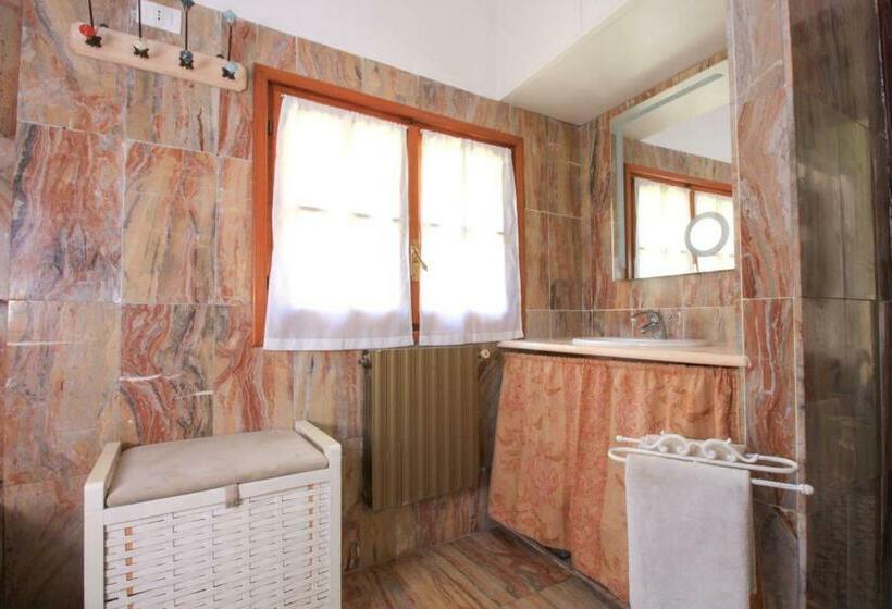 آپارتمان 1 خوابه با تراس, La Nave