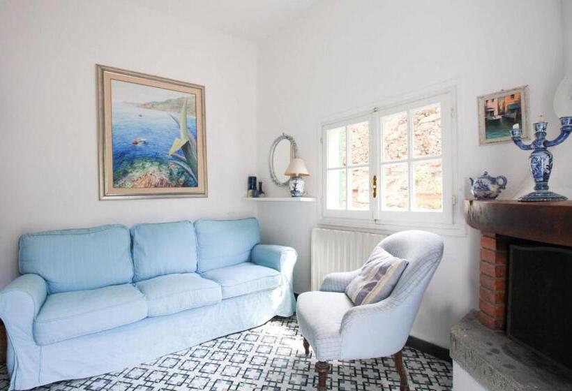 آپارتمان 1 خوابه با تراس, La Nave