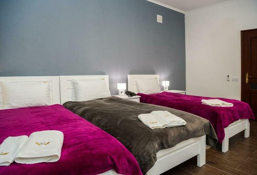 اتاق استاندارد چهار تخته, Boutique
