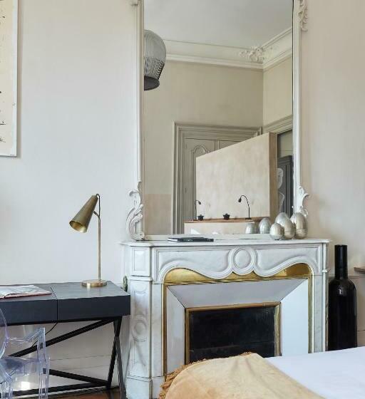 Номер Deluxe с Балконом, L Hôtel Particulier Bordeaux