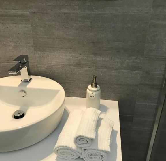 带大床的标准间, Marmè