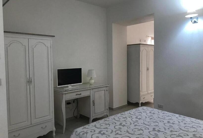 家庭小型套房, Marmè