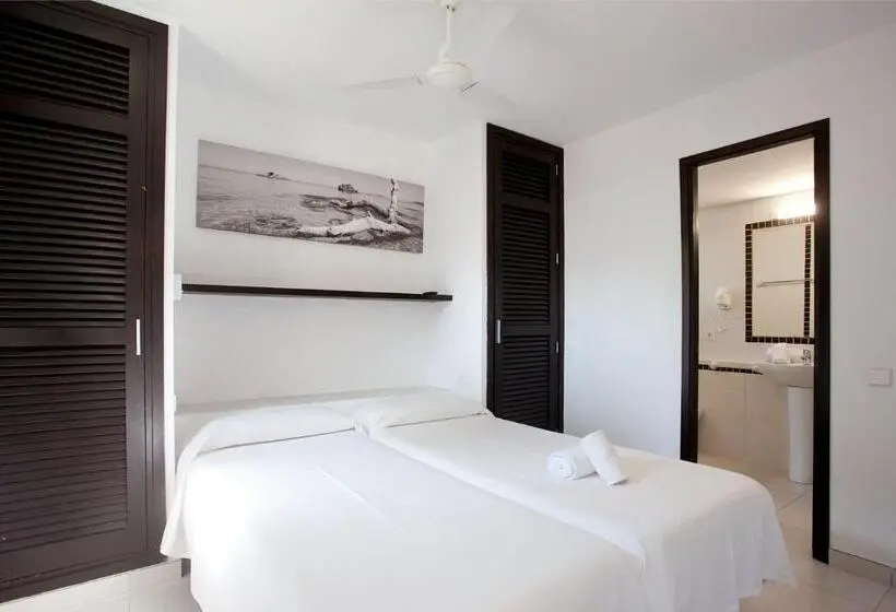 2ベッドルームのスーペリアアパートメント, Apartamentos Club Cala Azul