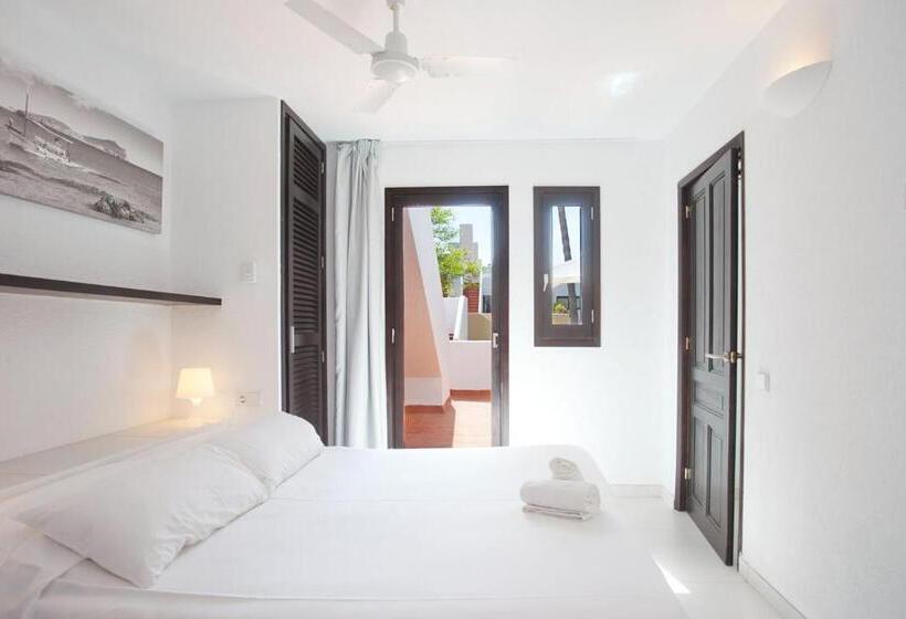 Апартаменты Superior 2 Спальни, Apartamentos Club Cala Azul