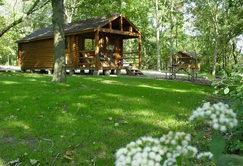 キャビン, Neshonoc Lakeside Camping Resort