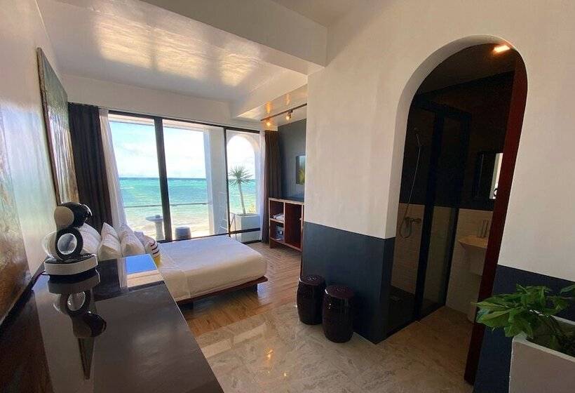 غرفة قياسية سرير مزدوج مطلة على البحر, Palassa Private Residences