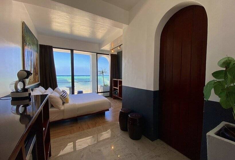 غرفة قياسية سرير مزدوج مطلة على البحر, Palassa Private Residences