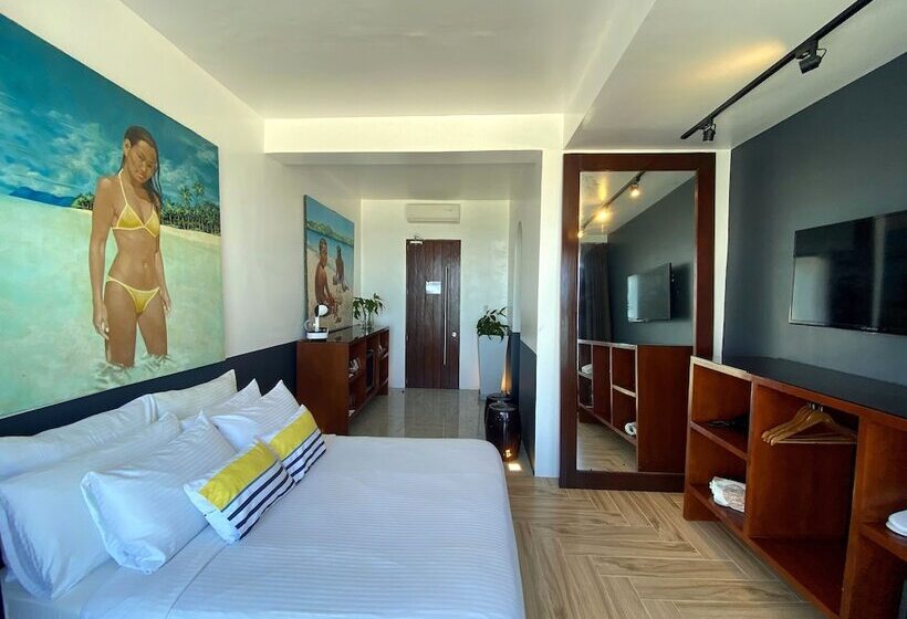 غرفة قياسية سرير مزدوج مطلة على البحر, Palassa Private Residences