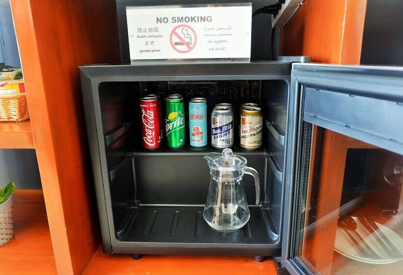 غرفة قياسية سرير مزدوج مطلة على البحر, Palassa Private Residences