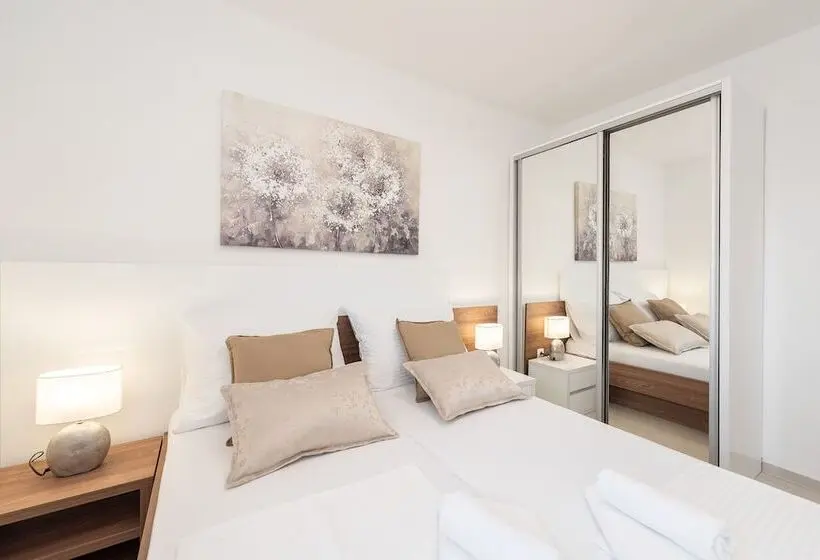 2ベッドルームのスーペリアアパートメント, Apartments & Rooms Pool Villas Maris B