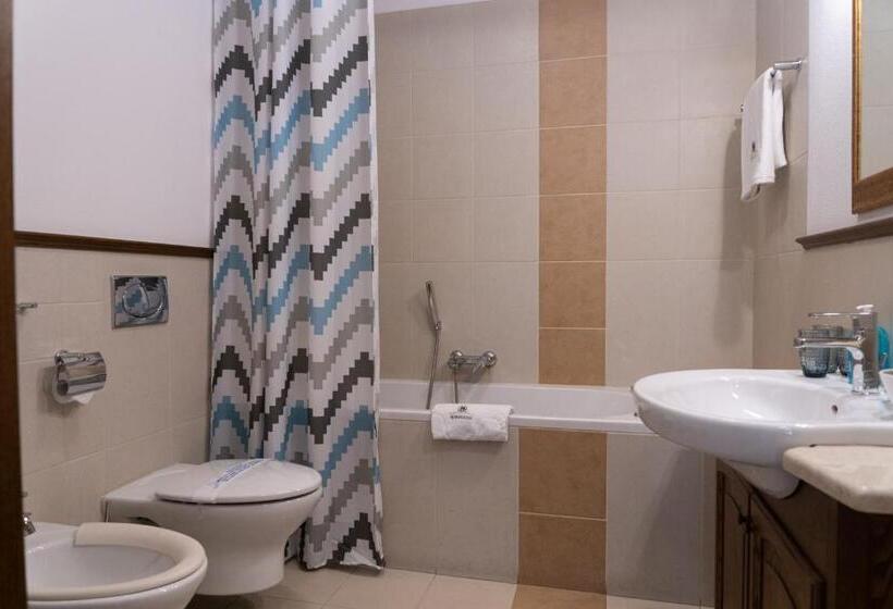 سوییت, Aparthotel Hornigold W Zielonej Kamienicy