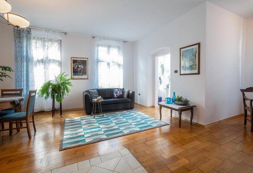 سوییت, Aparthotel Hornigold W Zielonej Kamienicy