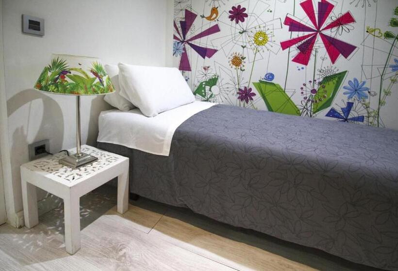 اتاق عادی یک تخته, Hostal Foster