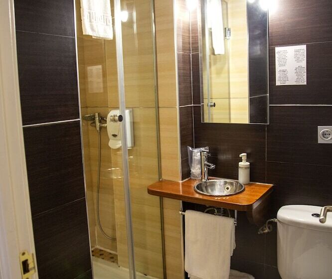 スタンダードルーム, Hostal Gud Salamanca