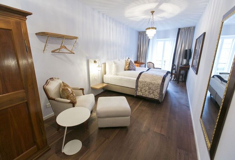 اتاق لوکس, Schlüssel