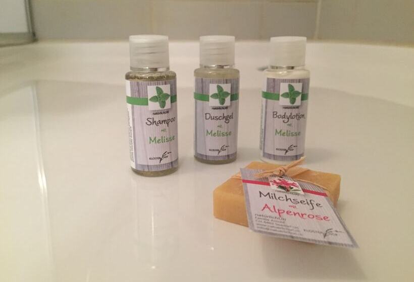 اتاق لوکس, Schlüssel