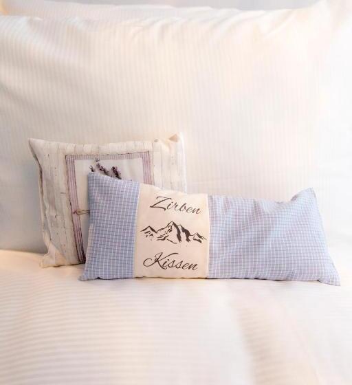 اتاق لوکس, Schlüssel