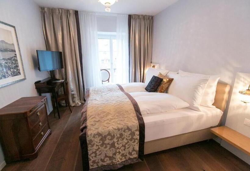 اتاق لوکس, Schlüssel