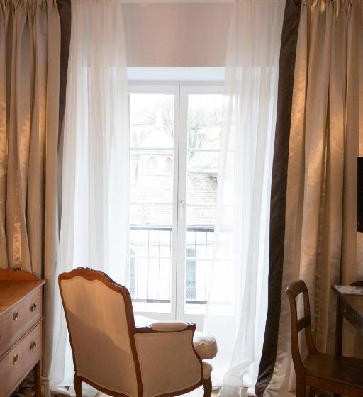 اتاق لوکس, Schlüssel