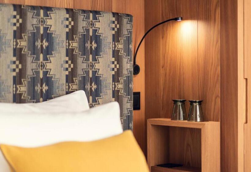 חדר סטנדרט יחיד, Conrad's Mountain Lodge