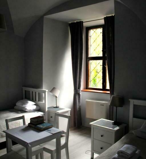 اتاق استاندارد, Dom Gości Opactwa Benedyktynów