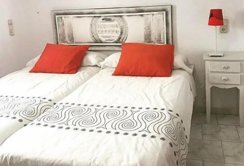 Номер Стандарт Трехместный, Hostal Berlin