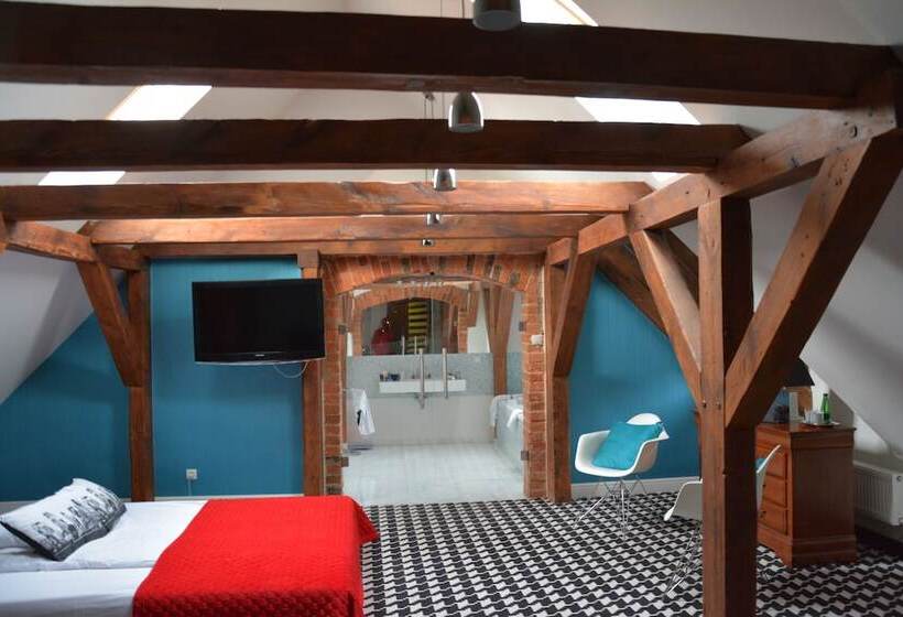 اتاق سوپریور, Kolegiacki