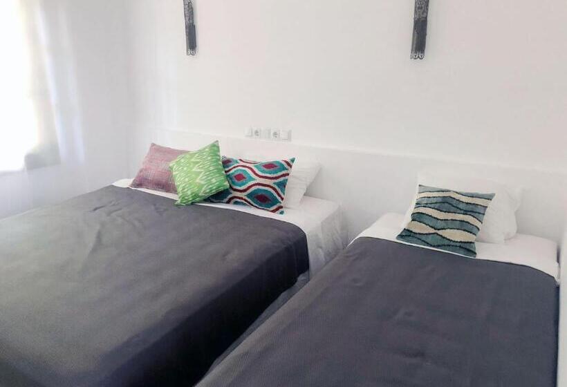 Номер Стандарт, Murat Pasha Mansion