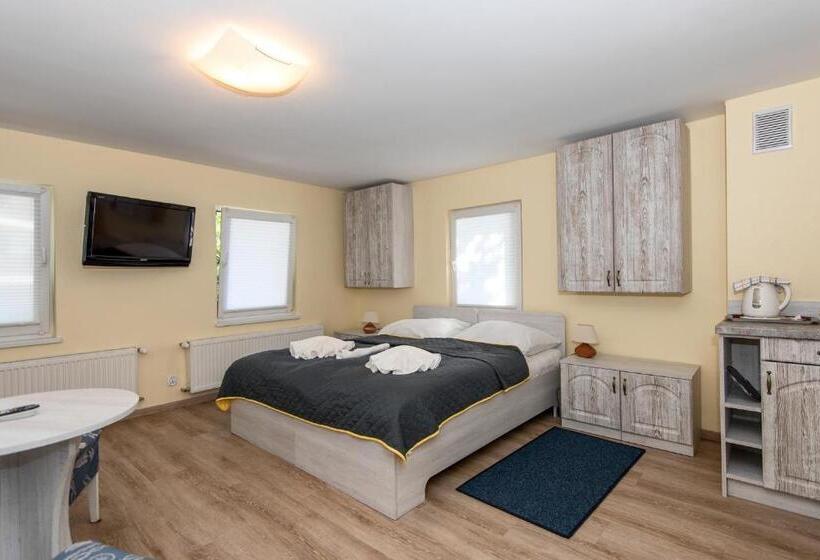 غرفة قياسية, Villa Nautilus