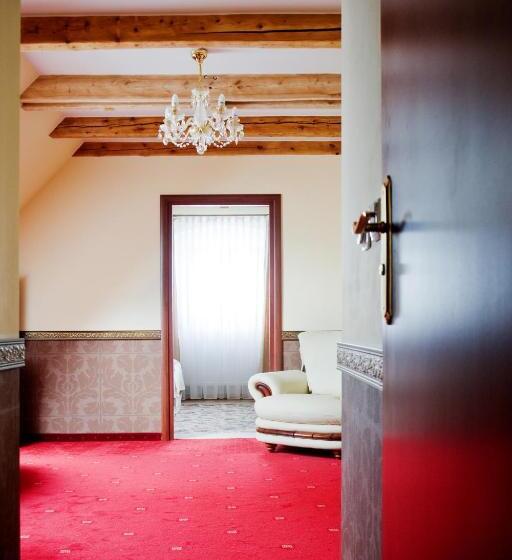 家庭公寓, Pałac Margot Nature&spa