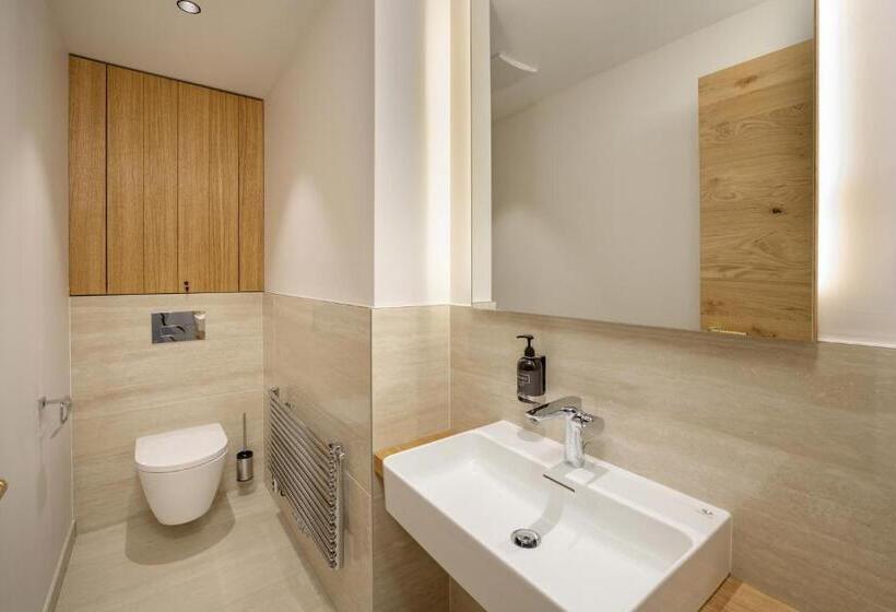 ２ベッドルームアパートメント, Palace Apartments