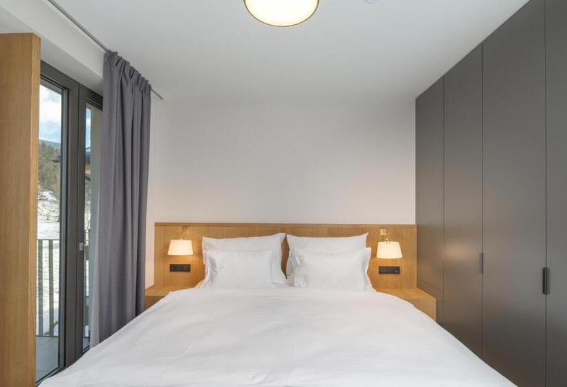 ２ベッドルームアパートメント, Palace Apartments