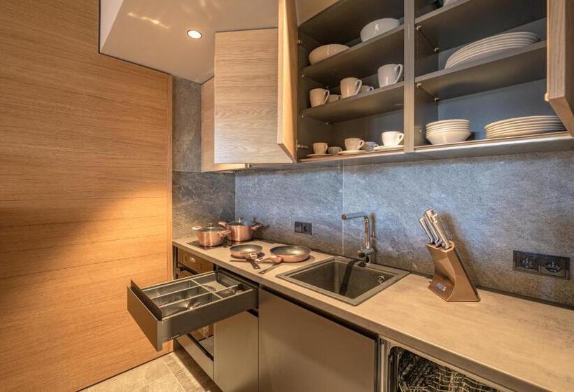 ２ベッドルームアパートメント, Palace Apartments