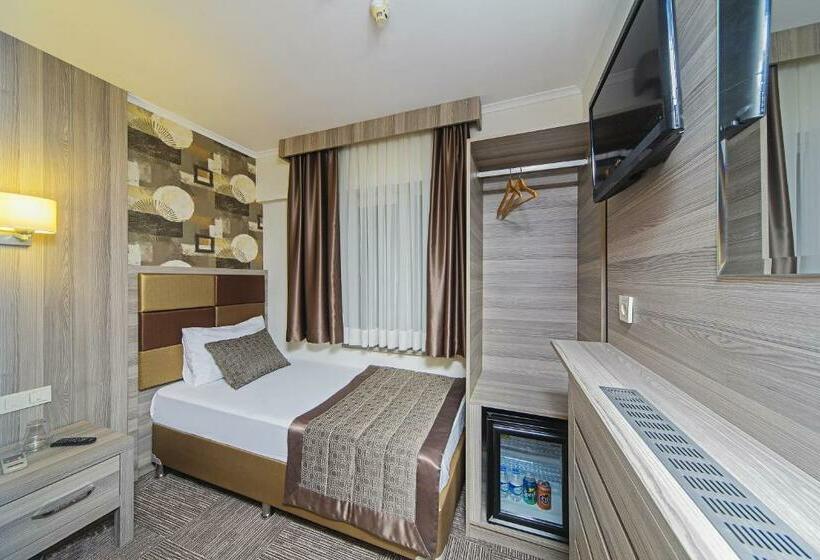 Chambre Standard Individuelle, Pera Arya