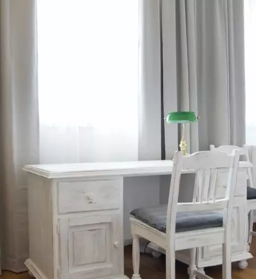 Single Interior Room