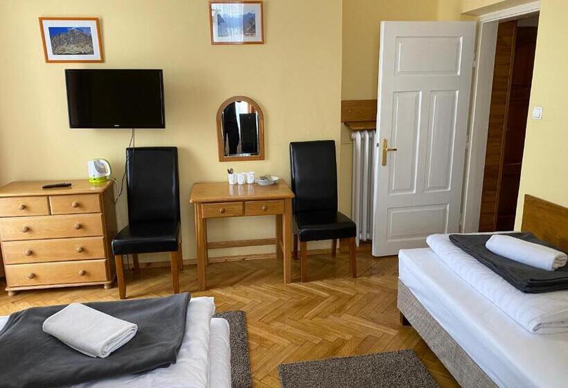 标准三人间, Rusałka