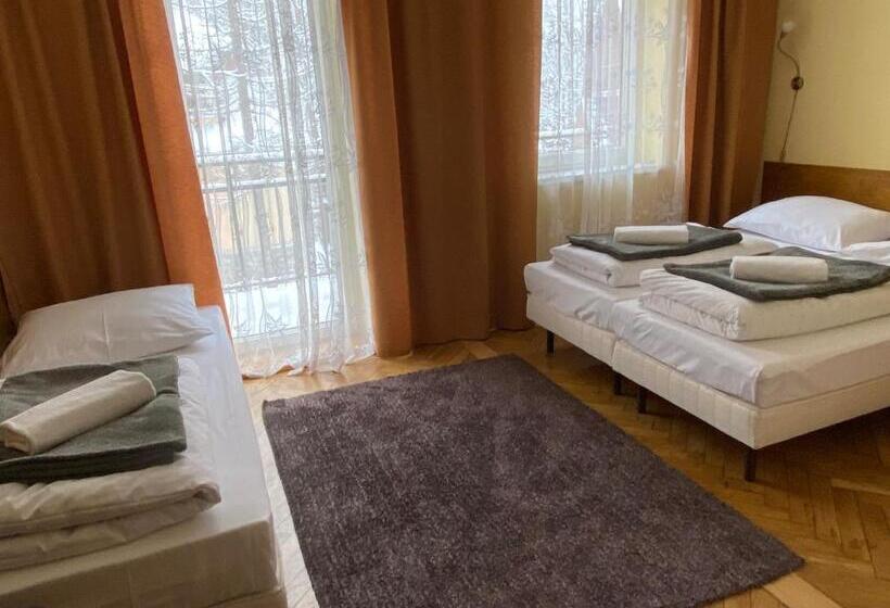 标准三人间, Rusałka